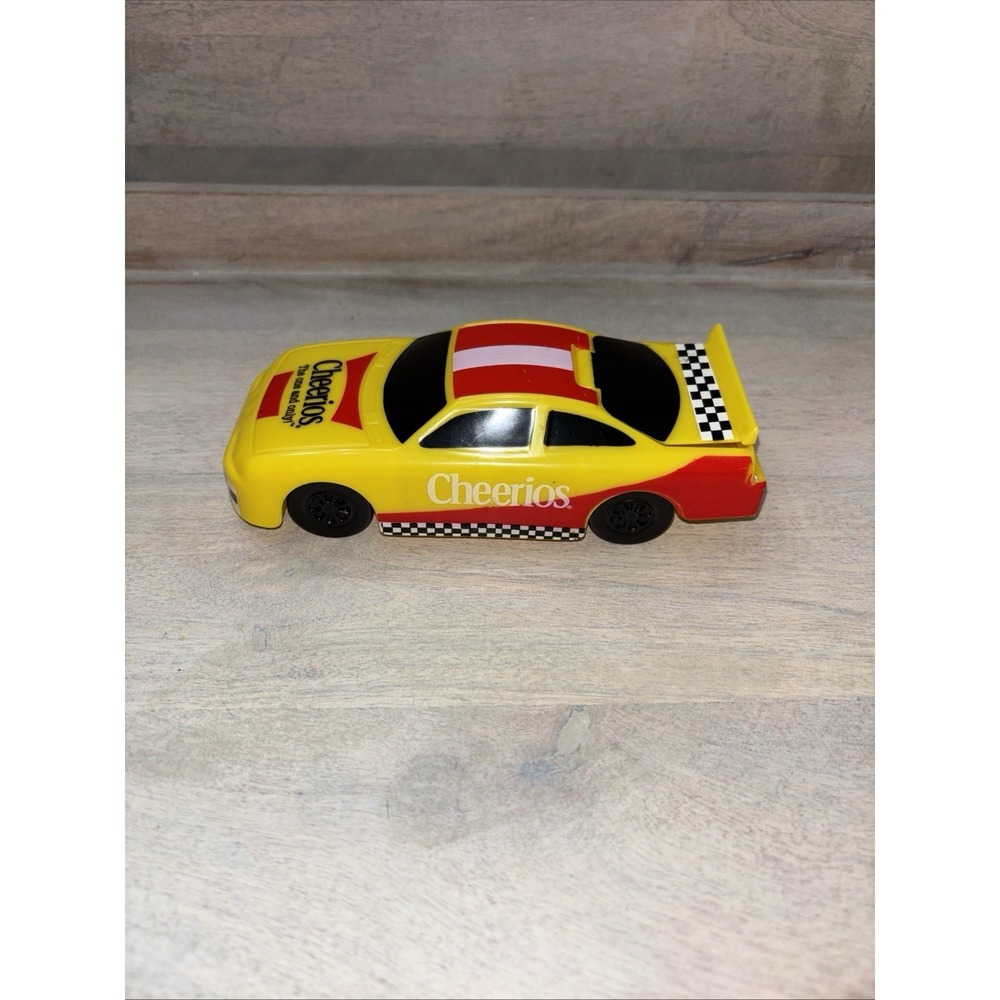 General‎ Mills CHEERIOS Cereal RACE CAR Snack Container Vintage